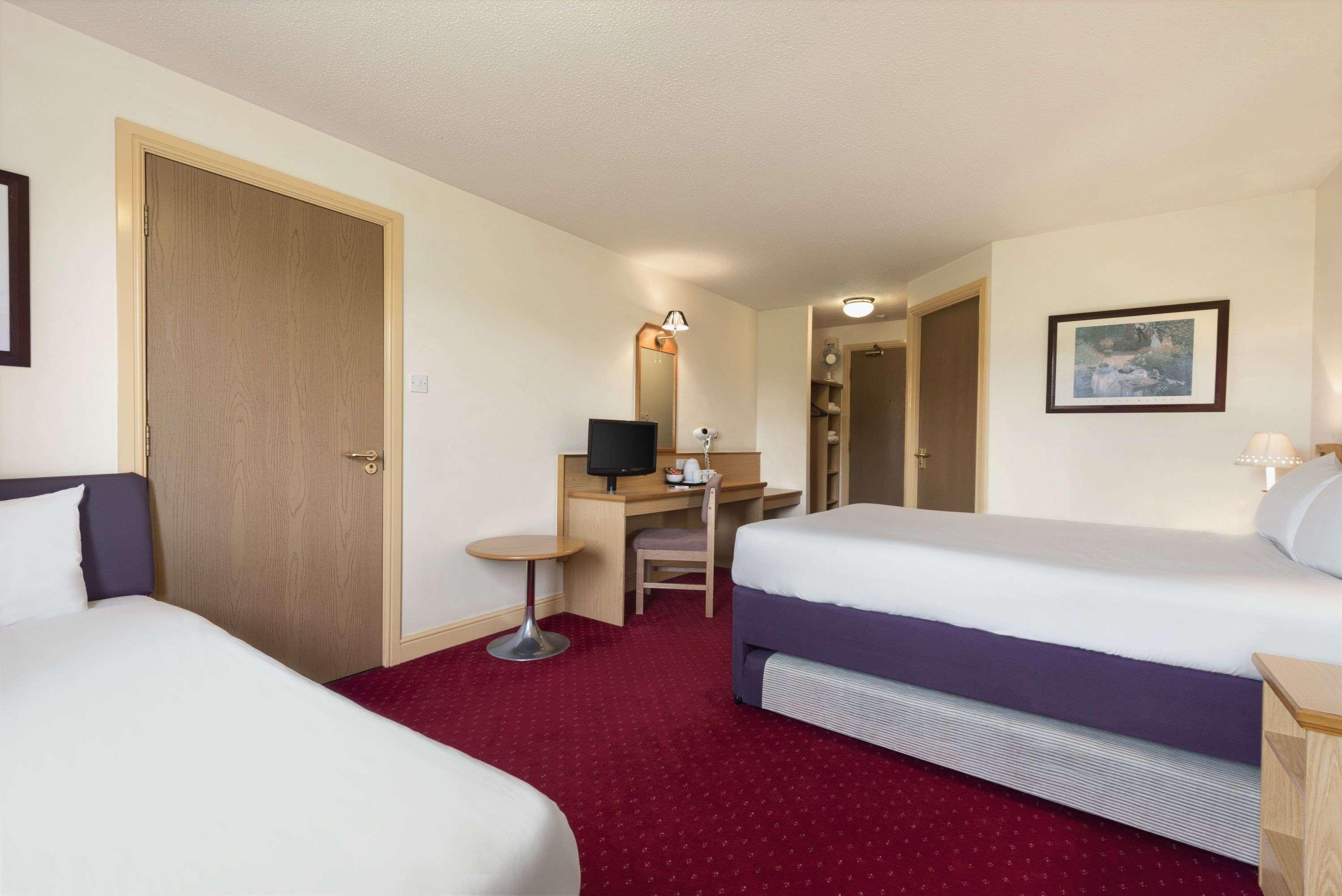 Days Inn Tewkesbury Strensham Kültér fotó